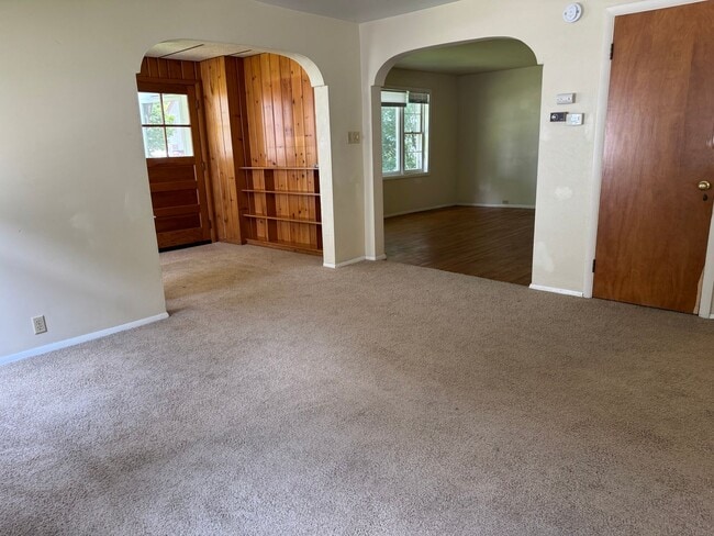 Photo - 721 W Olin Ave