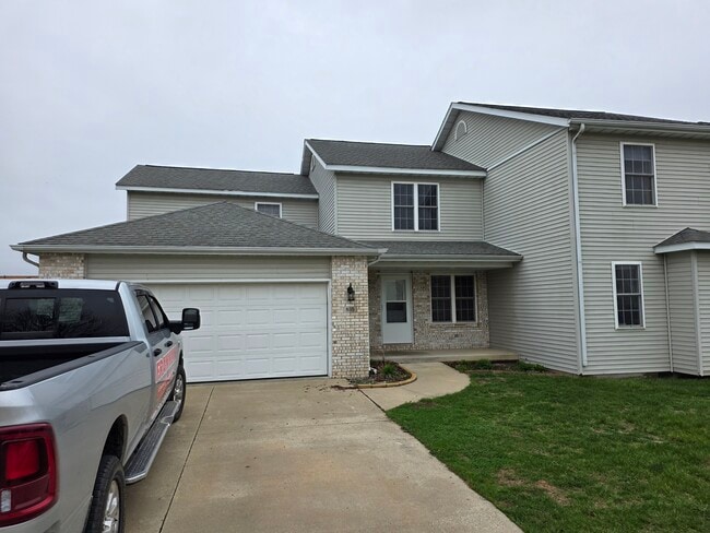 Building Photo - 835 Cornsilk Ct