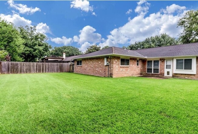 Photo - 13822 Wickersham Ln