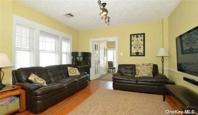 Photo - 31 Highland Ct