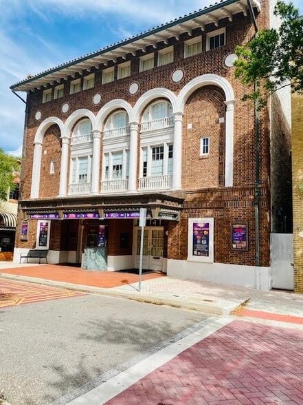 7 Oak St