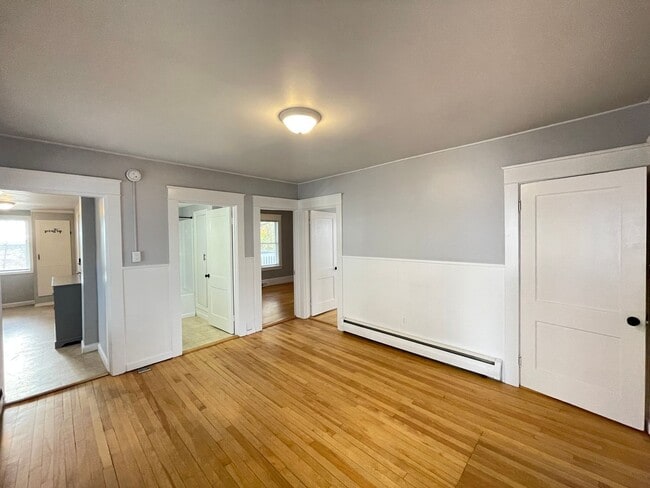 Photo - 396 Amory St