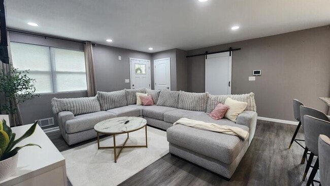 600 Apache Rd