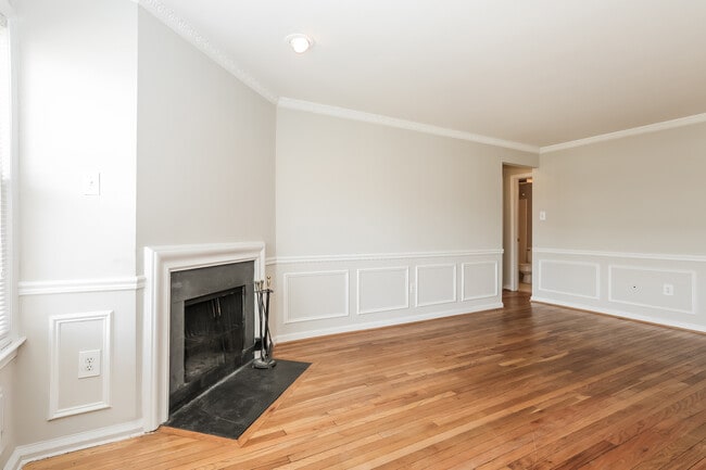 Photo - 1910 T St NW Unit 24