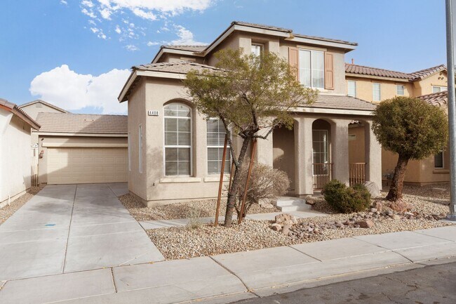 Building Photo - Good sized home located with easy access to the 15 and 215 Freeways in NLV.