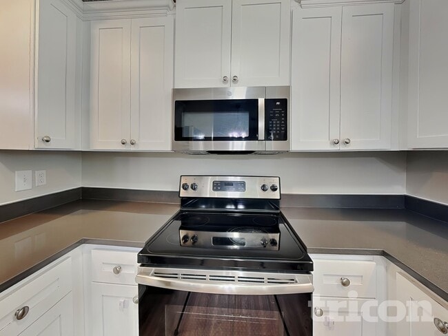 Photo - 8701 Brookstead Dr