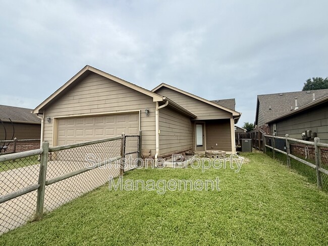 Photo - 4012 W 104th Pl S