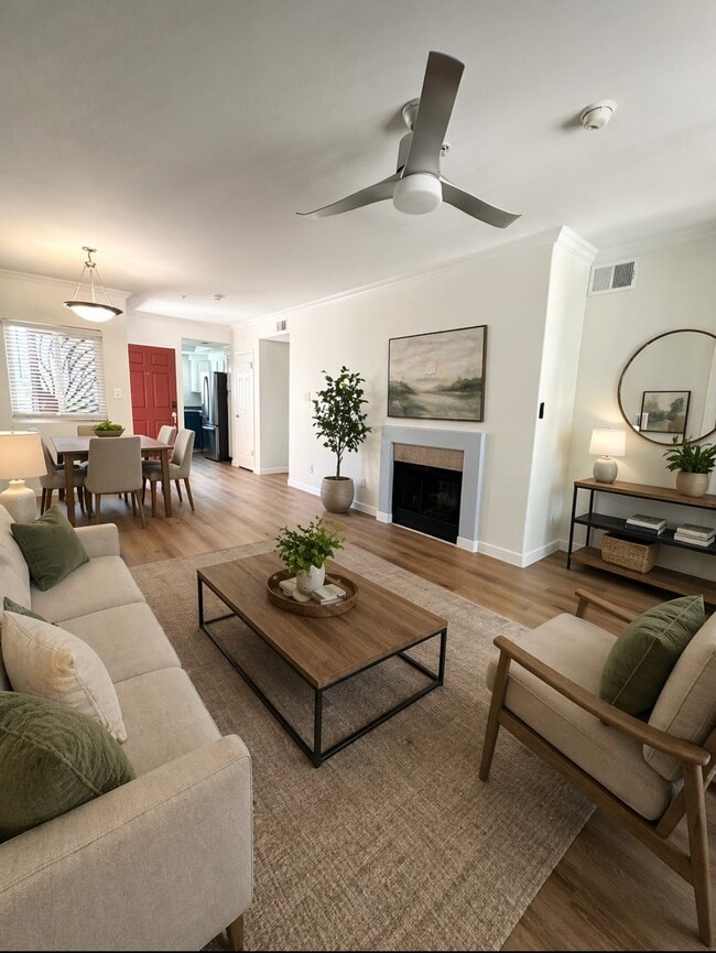 Living Area - 750 E Northern Ave Unit 2035