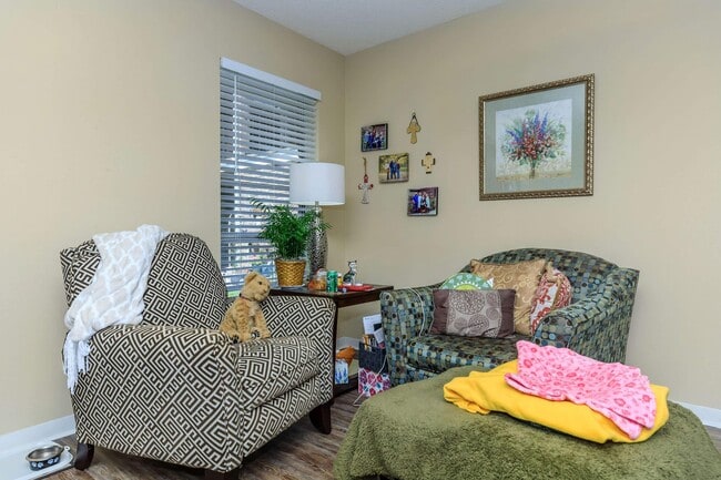 Photo - Greenbriar Apartment Homes