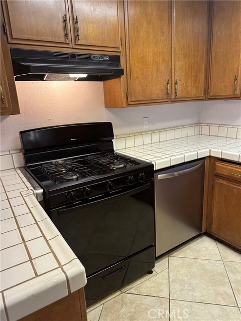 Building Photo - 897 Bear Springs Rd