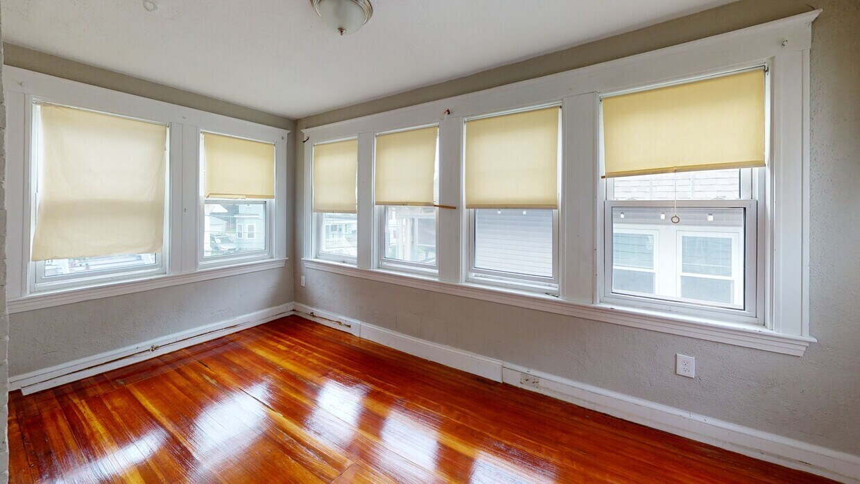 *Pictures are representative samples of the advertised unit. In some cases, the actual units you tou - 56 Montfern Ave Apartments Unit 22