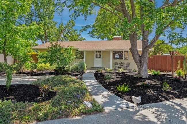 Photo - 701 Duke Cir House