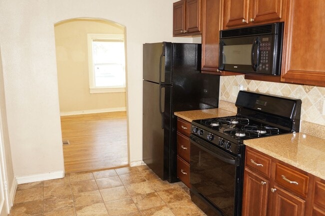 Photo - 583 Colonial Cir SE Unit #2