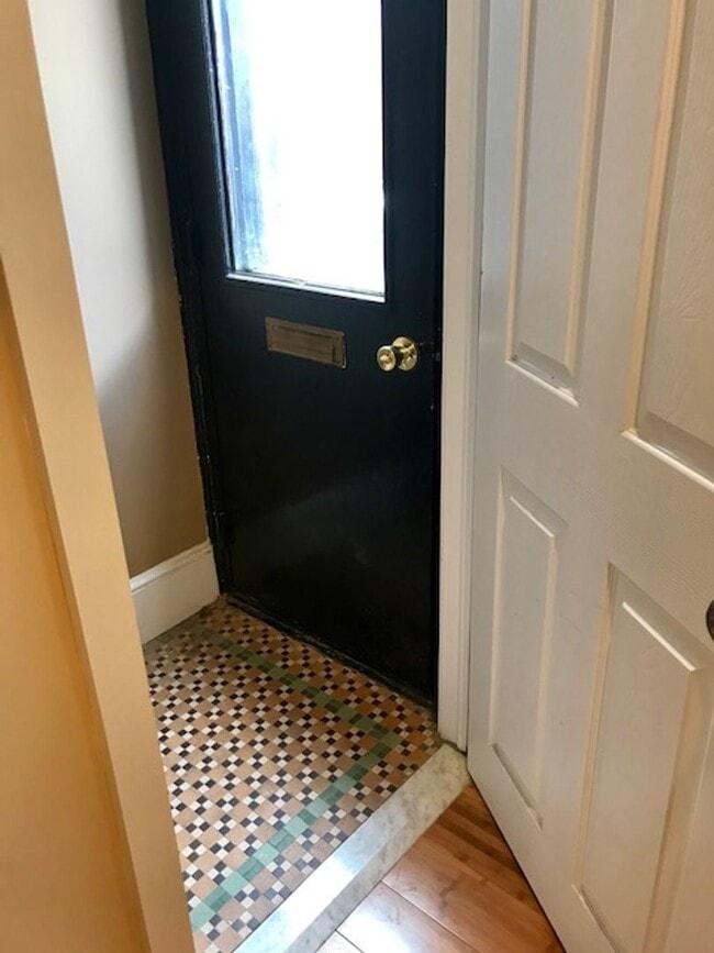 Photo - 1527 W Porter St Unit 1st Fl rear