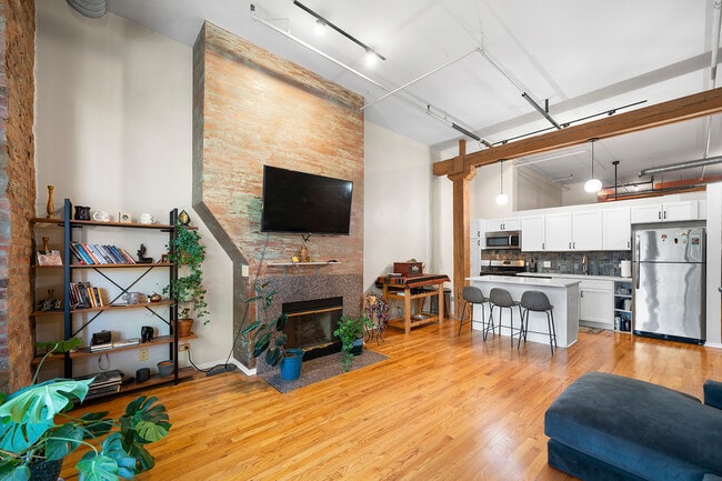 Photo - 1525 S Michigan Ave Unit 303