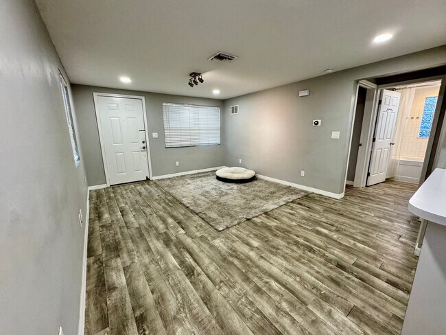 Photo - 1415 Diego St