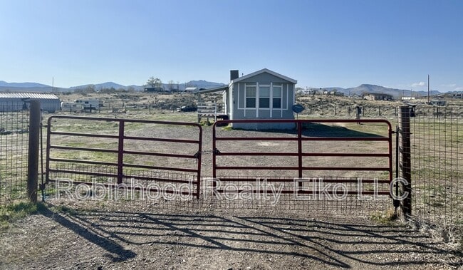 Building Photo - 5421 Victory Blvd