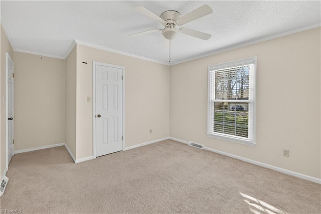 Photo - 3041 Forest Line Dr