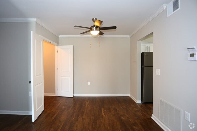 1x1 Singleton- Dining Area