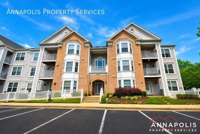 Building Photo - 2003 Phillips Terrace Unit 5