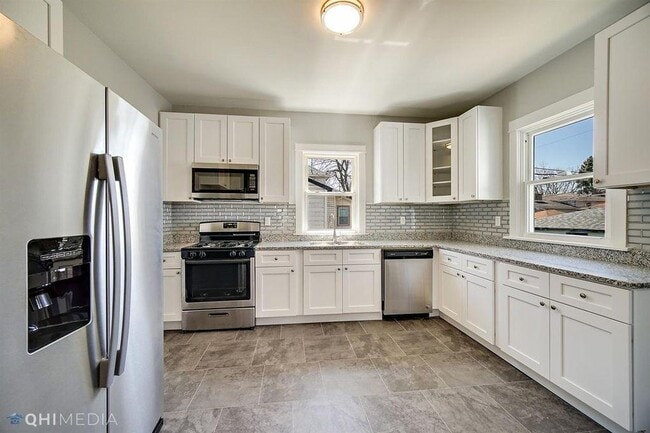 Photo - 2134 Atchison Ave