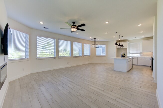 Photo - 15111 Colorado Bnd Pk Dr