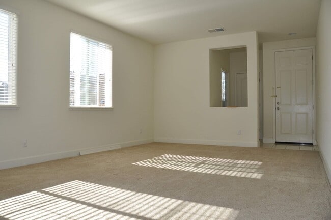 Photo - Beautiful North Natomas 3/2 plus LOFT!  Please read entire ad prior to requesting a viewing!