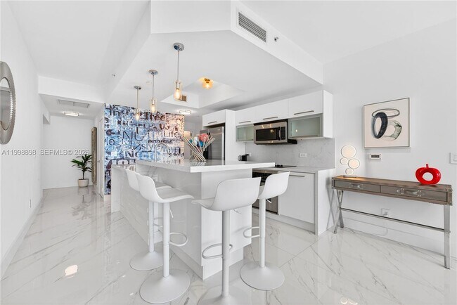 Photo - 888 Biscayne Blvd Unidad 2404