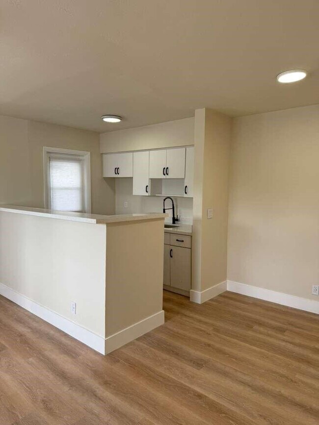 Photo - 101 SE 9th St Unit 11