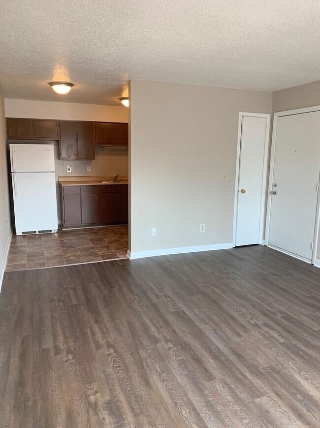 Middle Creek Apartments