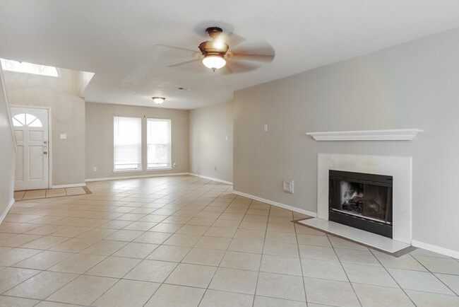 Photo - 1206 Caraquet Dr