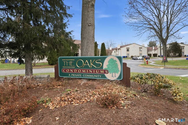 Building Photo - 46 Little Oak Ln Unit 46