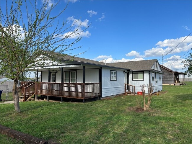 Building Photo - 851 S Jersey St