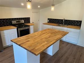 Photo - 15430 Stroup Cir