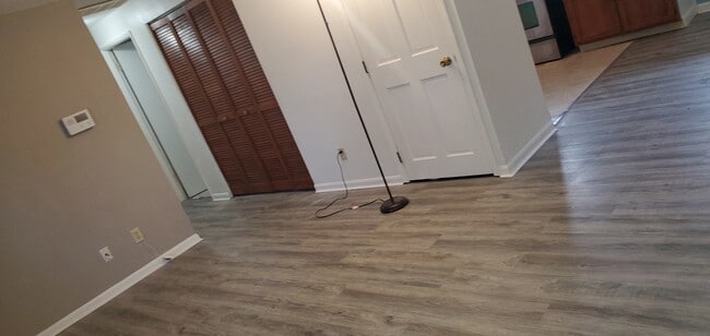 Photo - 1379 Terry Dr