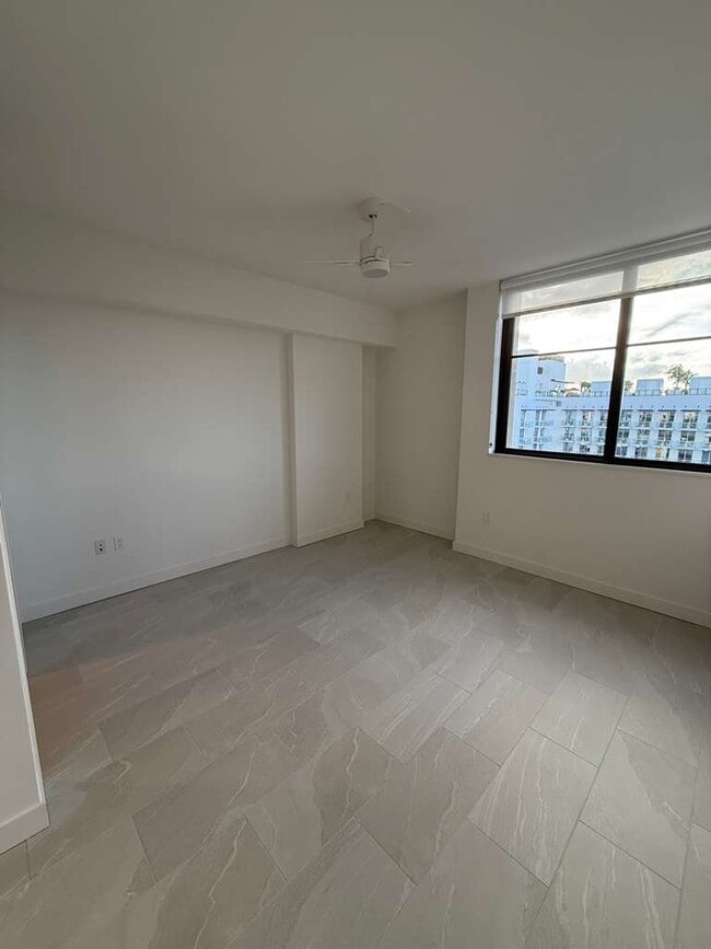 Photo - 79 NW 31st St Unit B21