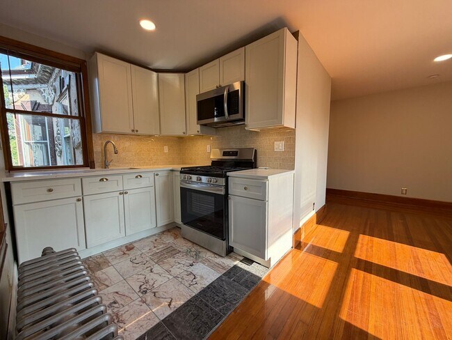 Photo - 161 Park Hill Ave Unit 2