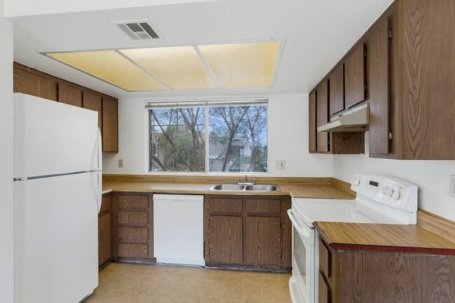 Photo - 10815 N 15th Ln Unit 3