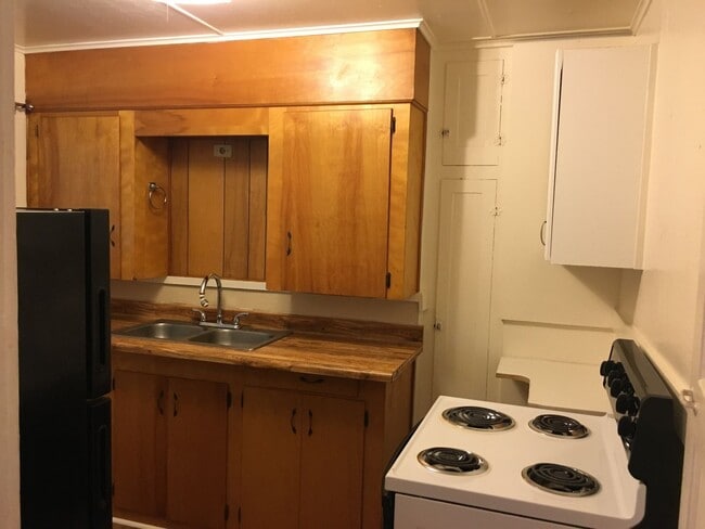 Photo - 2 bed, 1 bath Located in Sumner Neighborhood!!!
