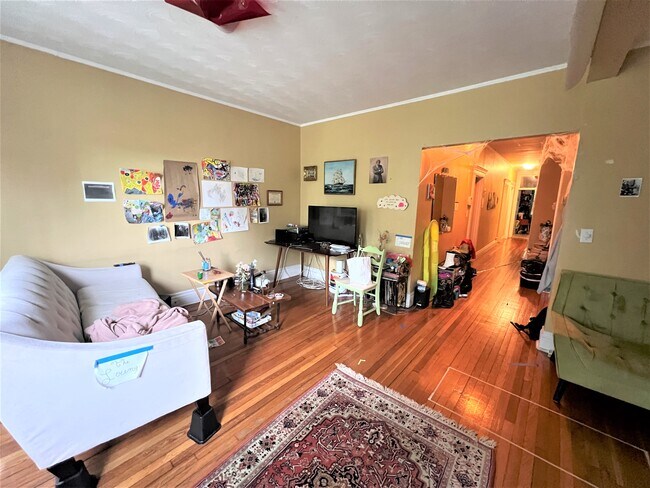 Photo - 1721 Commonwealth Ave Unit 1