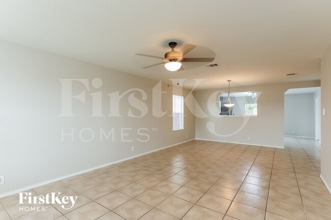 Photo - 111 Quince Flower