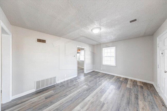 Photo - 2854 S Keystone Ave