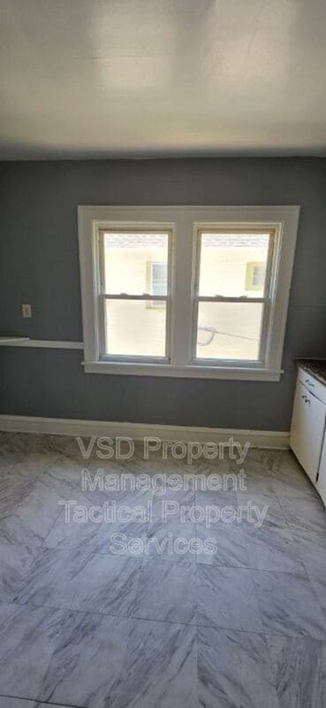 Photo - 4024 E 143rd St Unidad Up