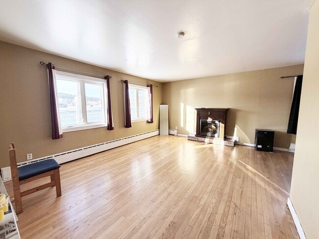 Photo - 2 Thorburn Rd