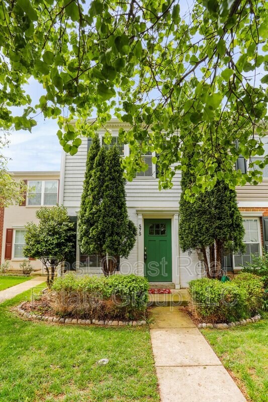 Photo - 575 Lancaster Pl