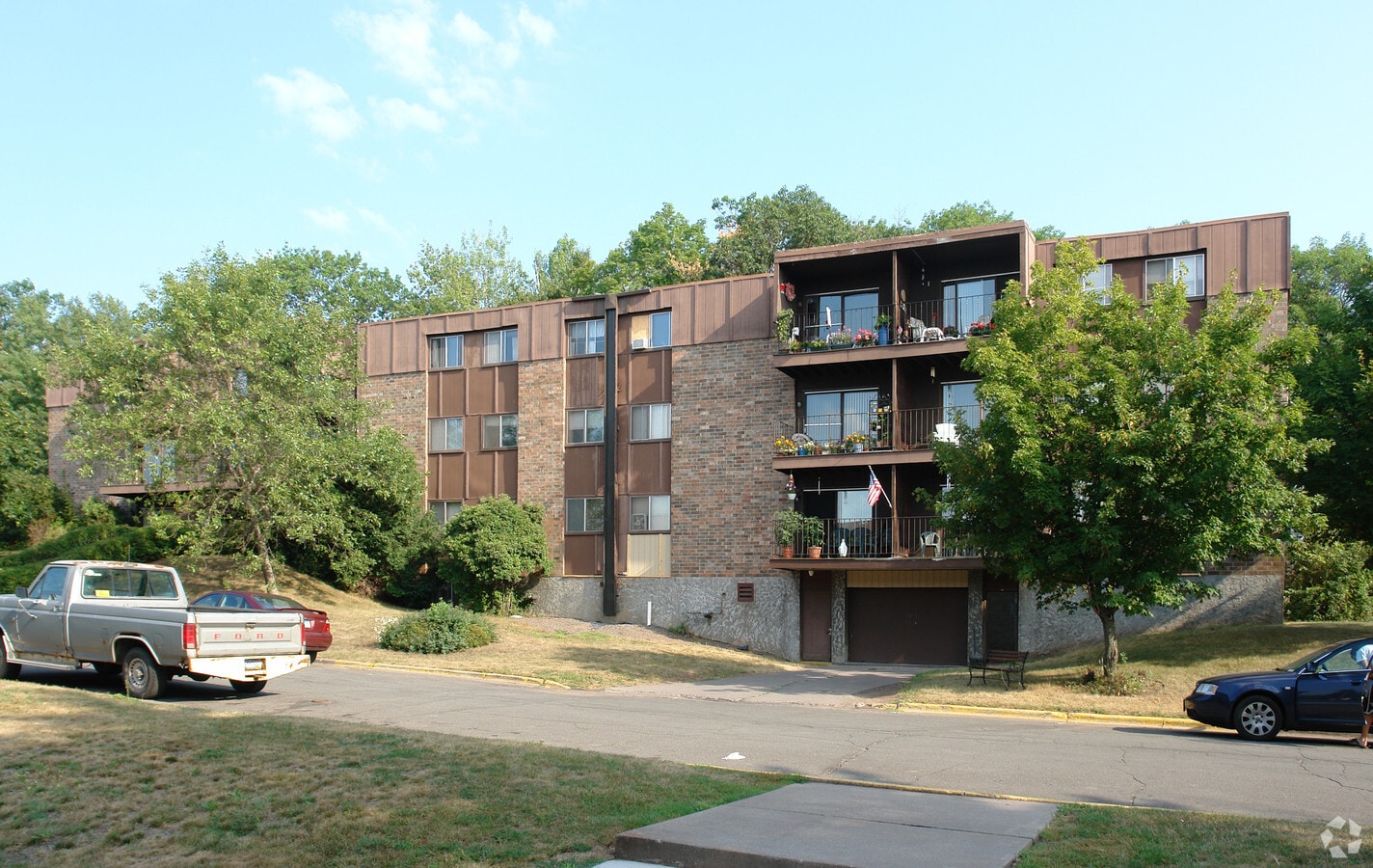 Photo - 1725 Kenwood Ave