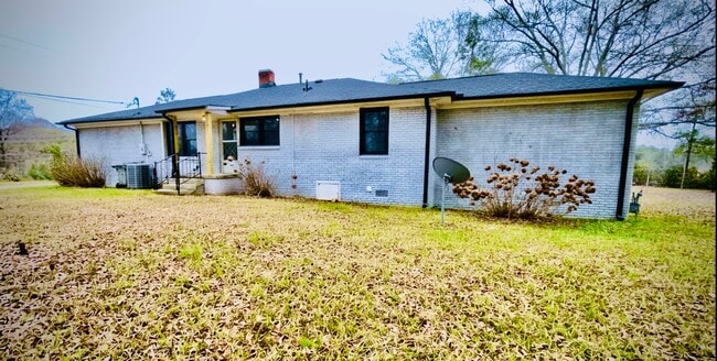 Photo - 220 Summey St