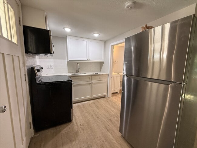 Photo - 6708 Avenue I