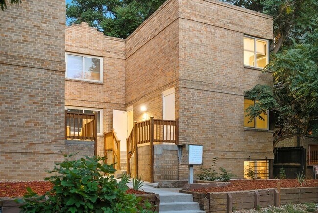 Photo - 1364 Lafayette St Unit 2