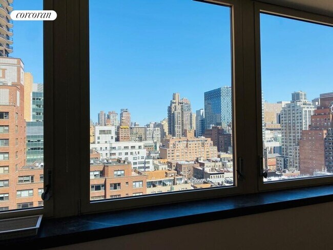 Photo - 305 E 63rd St